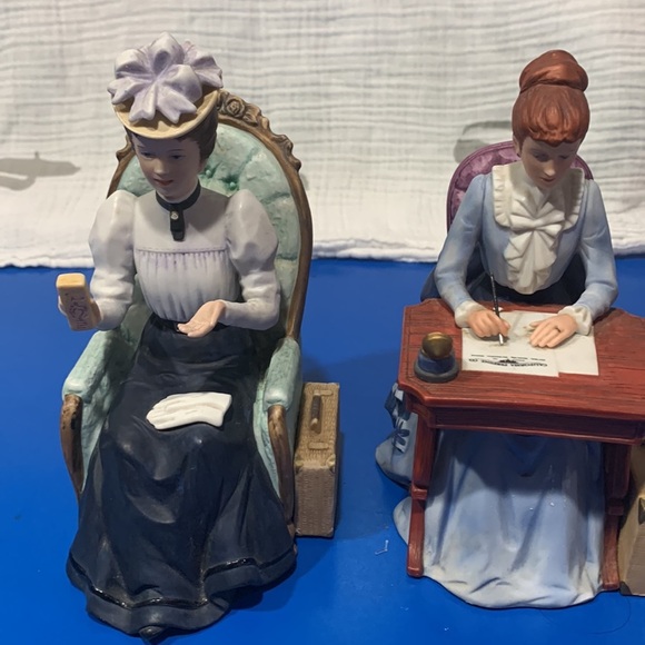 Mrs. P.F.E Albee 6 piece Collection. Make offer - Picture 2 of 16